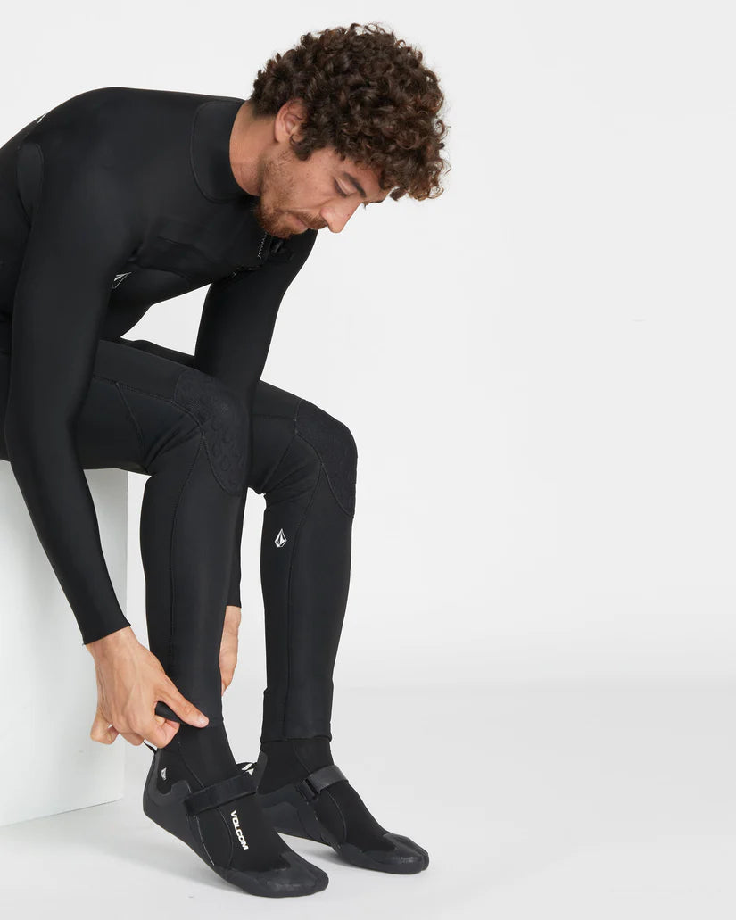 Escarpin Volcom 5mm Round Toe Bootie - black loading=