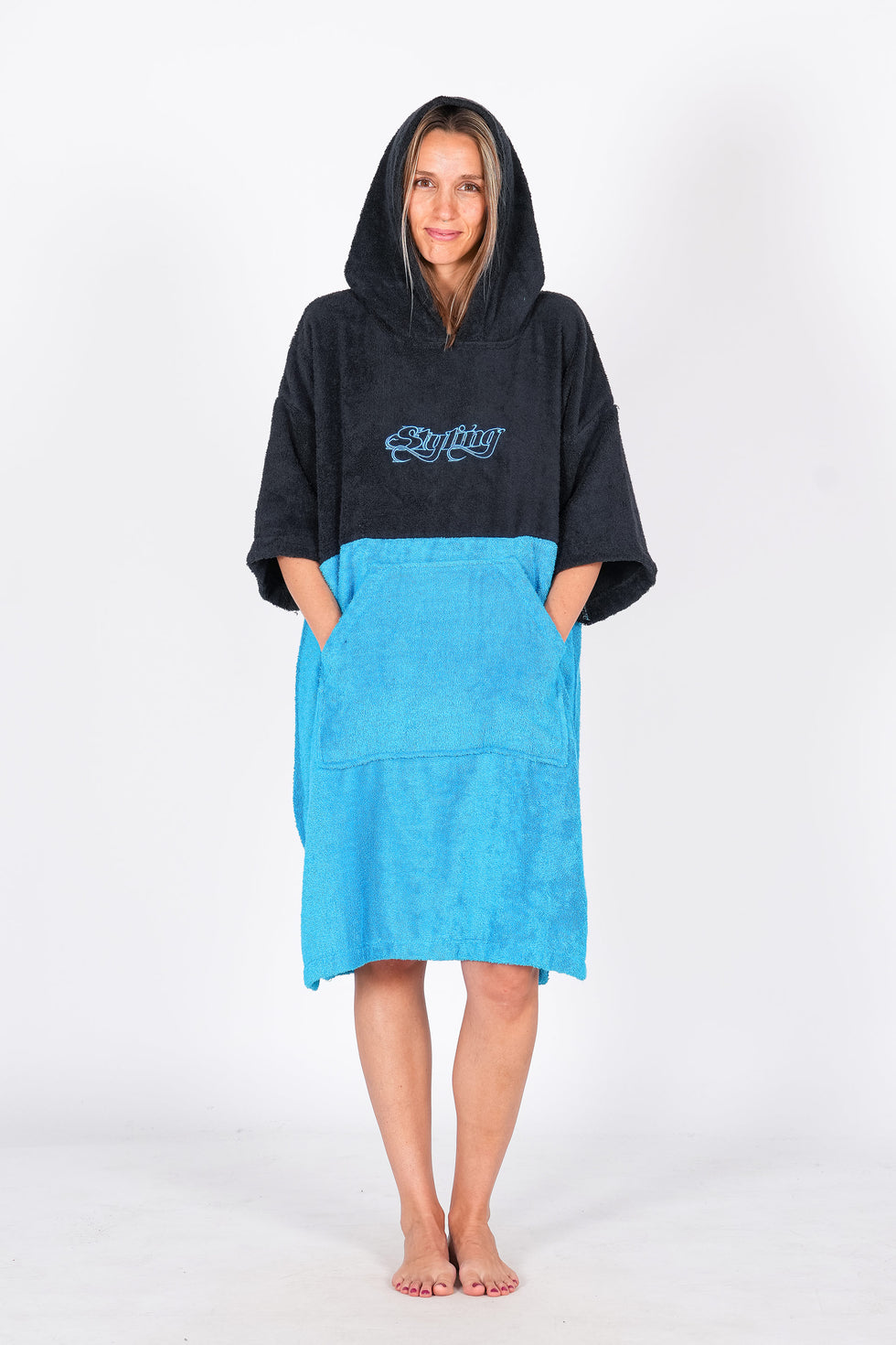 Ponchos Styling Bicolor - negro turquesa loading=