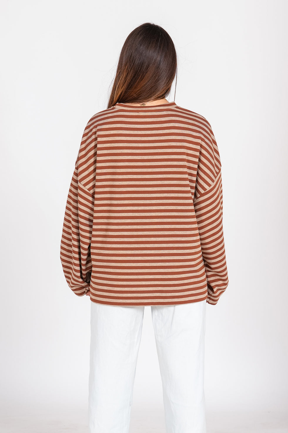 Camiseta Styling Taianna Oversize - wood smoke stripe loading=