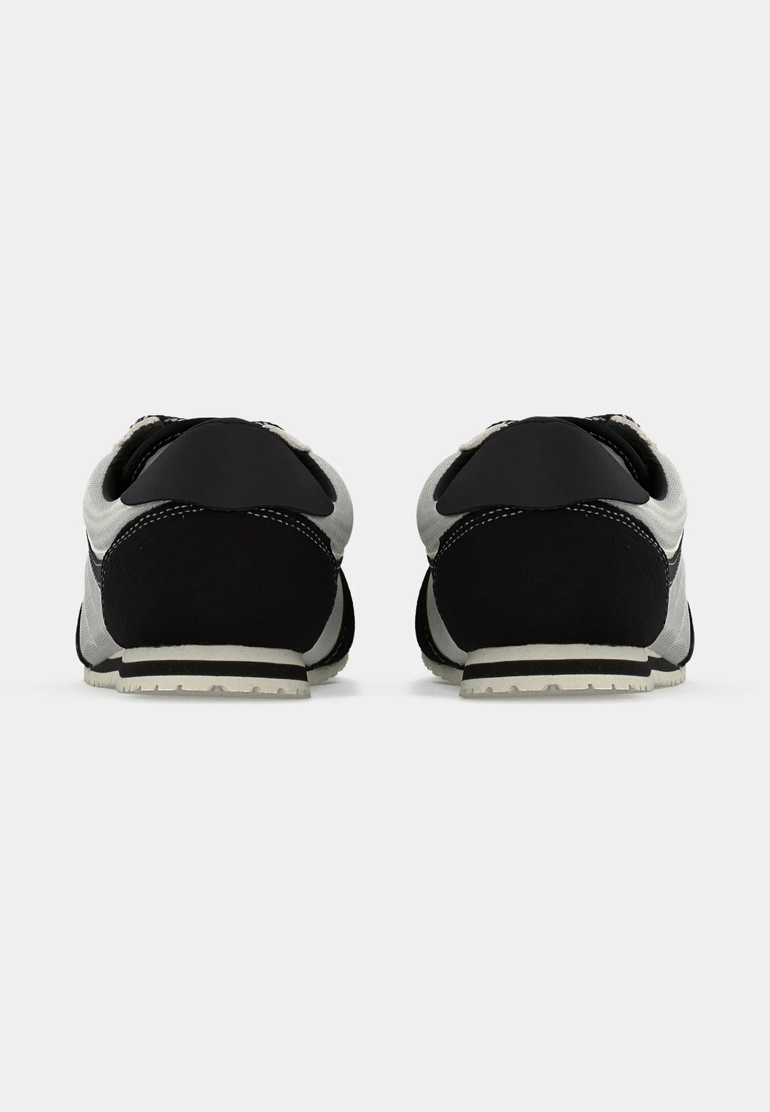 Zapatillas Vans Super Lowpro - Black / Hero