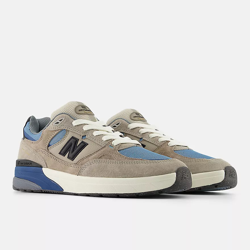 Zapatillas NB Andrew Reynolds 933 - mushroom con still water loading=